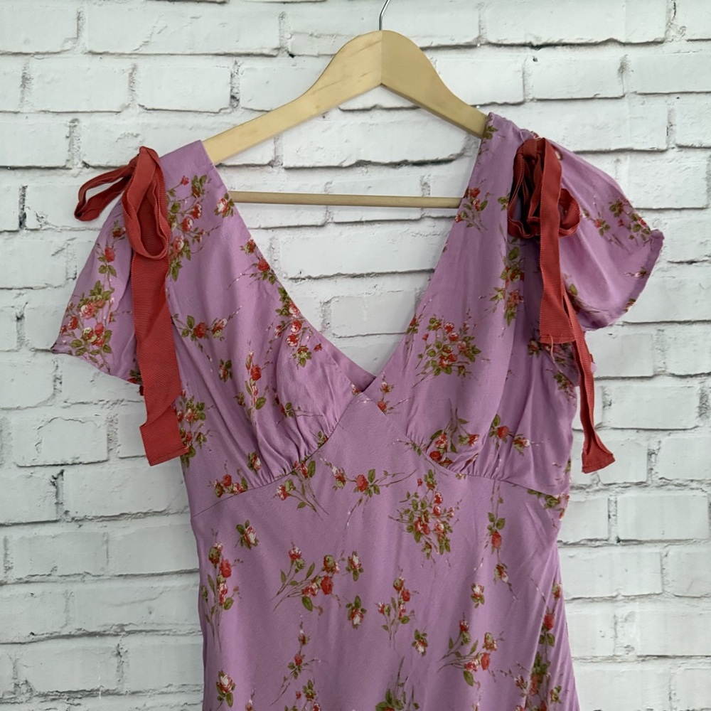 Floral‎ Purple Pink Dress with Red Accents - Picture 3 of 5
